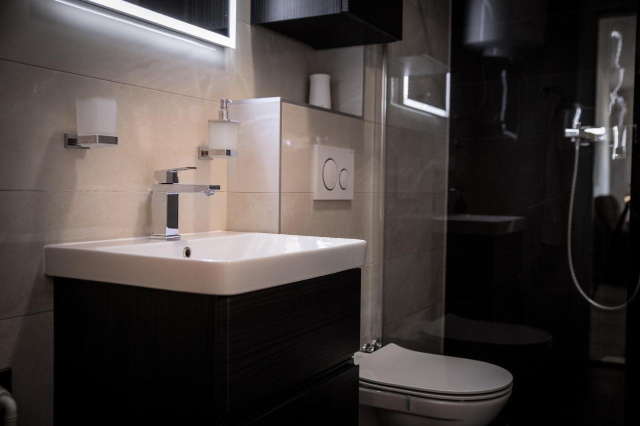 Apartman Perla มาคาร์สกา ภายนอก รูปภาพ
